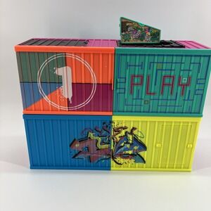 L.O.L. Clubhouse Surprise Playset With Accessories Excellent Condition